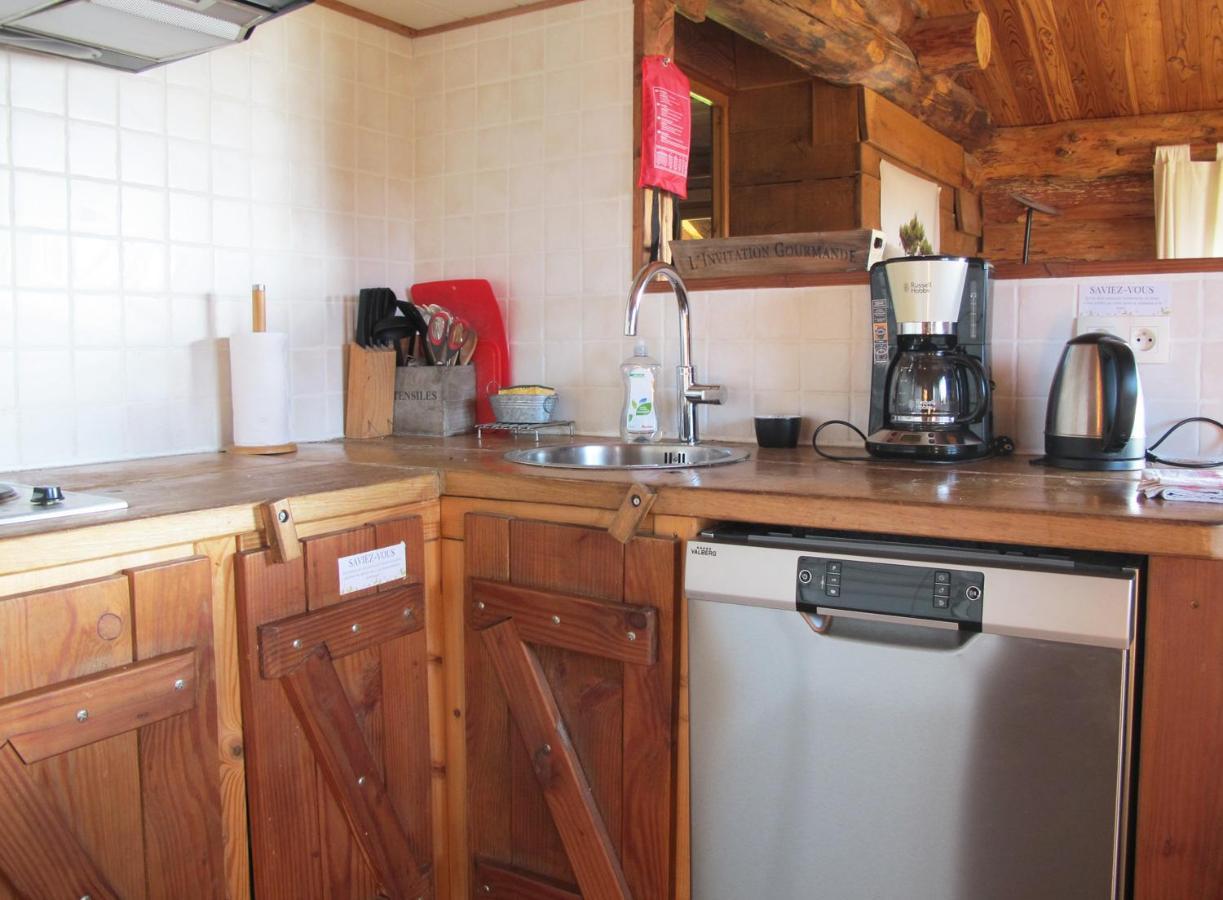 Vila Aux Demeures Des Fees Thouron Exteriér fotografie